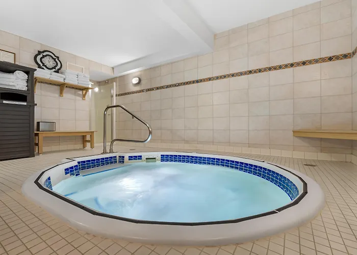 Best Western Plus Baker Street Inn